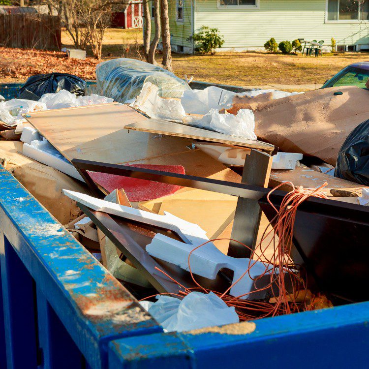 Trailer Rental & Junk Removal in Woodstock, GA Trailer Rental & Junk Removal in Woodstock, GA